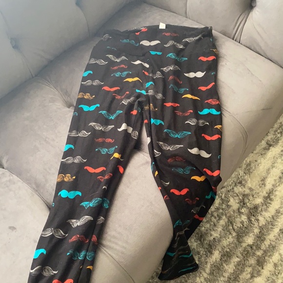 If you must-ache, wear leggings! - Picture 1 of 3